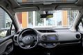 Toyota Yaris - 1.5 Hybrid Dynamic Panoramadak, Navigatie, Halflederen bekleding - 1 - Thumbnail