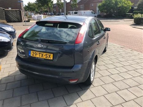 Ford Focus - 2.0-16V Titanium Automaat, Trekhaak, 93.000 KM - 1