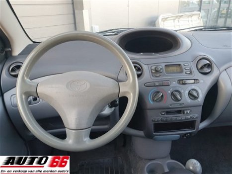 Toyota Yaris - 1.0-16V VVT-i Terra Apk tot 06-2020 5 Deurs (Inruil Mogelijk) (bj 2001) - 1