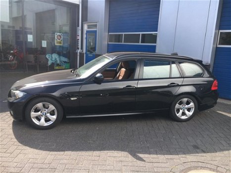 BMW 3-serie Touring - 320d Efficient Dynamics Edition Luxury Line M pakket - 1