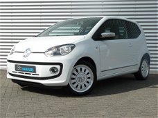 Volkswagen Up! - 75PK High up White Edition, Navi. PDC. Stoelverw