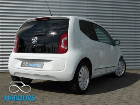 Volkswagen Up! - 75PK High up White Edition, Navi. PDC. Stoelverw - 1