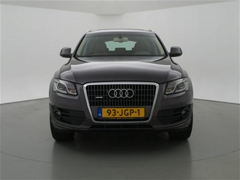 Audi Q5 - 2.0 TFSI 211 PK AUT. + PANORAMA / LEDER / CAMERA / STOELVERWARMING - 1