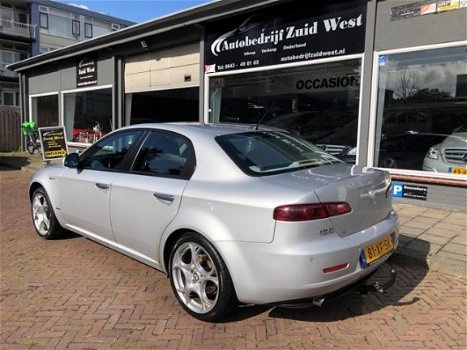 Alfa Romeo 159 - 2.2 JTS Distinctive Xenon Trekhaak Navi Nap 2e eig - 1