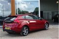 Volvo V40 - 1.5 T3 Momentum 152-Pk - 1 - Thumbnail