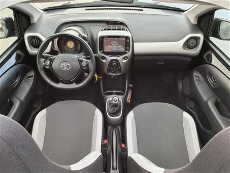 Toyota Aygo - 1.0 5DR X-CLUSIV OPEN DAK X-WAVE - 1