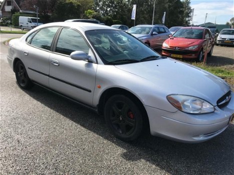 Ford Taurus - 3.0 V6 SE Comfort - 1