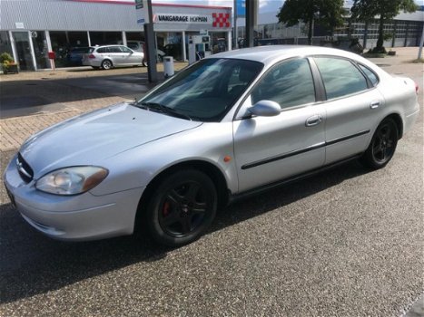 Ford Taurus - 3.0 V6 SE Comfort - 1