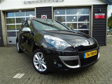 Renault Scénic - 1.6 dCi Parisiènne voorzien van vele opties - 1