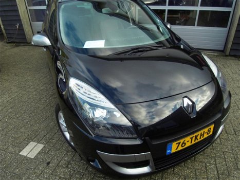 Renault Scénic - 1.6 dCi Parisiènne voorzien van vele opties - 1