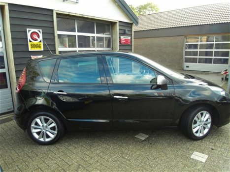 Renault Scénic - 1.6 dCi Parisiènne voorzien van vele opties - 1