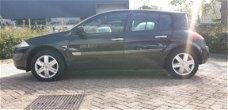 Renault Mégane - 1.4-16V Privilège Comfort , 5 drs, bwj 2004, apk 02-2020