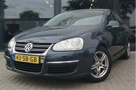 Volkswagen Jetta - 1.6 Comfortline + AIRCO + ELEKTR PAKKET + LM VELGEN - 1