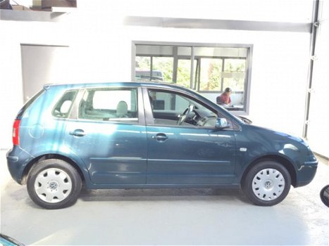 Volkswagen Polo - 1.4-16V Athene / Nieuwe apk/ Nap/ Airco/ 5drs - 1