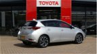 Toyota Auris - 1.8 Hybrid Executive | Navigatie | LED Koplampen | Keyless entry | - 1 - Thumbnail