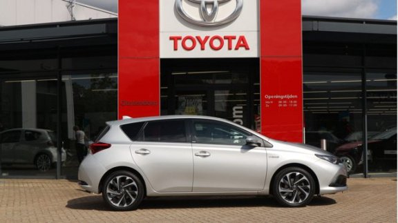 Toyota Auris - 1.8 Hybrid Executive | Navigatie | LED Koplampen | Keyless entry | - 1