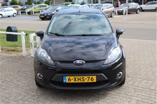 Ford Fiesta - 1.4 96PK Trend Automaat 5-Drs | Airco | Elektrische Ramen & Spigels Radio CD/MP3-Spele - 1