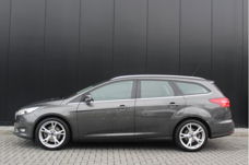 Ford Focus Wagon - 1.5 150pk / NAV / BLIS / XENON / 18''