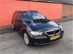 BMW 3-serie Touring - 320i High Executive dealer onderhoud/Super mooi auto - 1 - Thumbnail