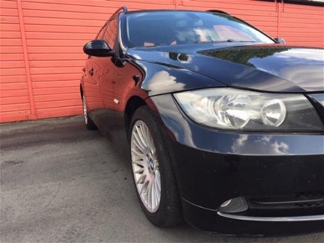 BMW 3-serie Touring - 320i High Executive dealer onderhoud/Super mooi auto - 1