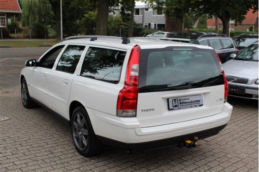 Volvo V70 - 2.4 Schuifdak Youngtimer specialist garantie - 1