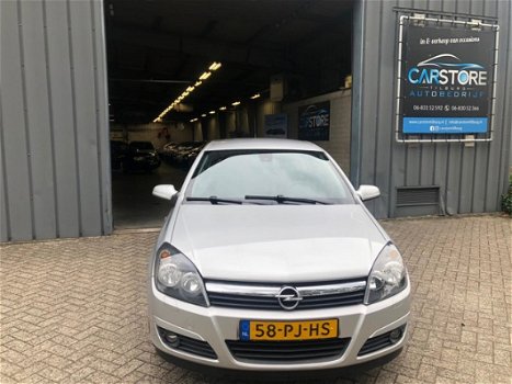 Opel Astra - 1.6 Cosmo 5DRS/LEER/NAVI/TREKH/APK 10-20/NAP - 1