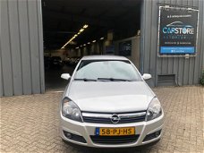 Opel Astra - 1.6 Cosmo 5DRS/LEER/NAVI/TREKH/APK 10-20/NAP
