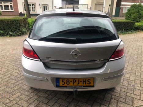 Opel Astra - 1.6 Cosmo 5DRS/LEER/NAVI/TREKH/APK 10-20/NAP - 1