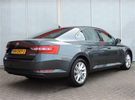 Skoda Superb - 1.6 TDI DSG/Aut7 120pk Ambition BNS (full options) - 1