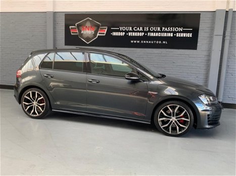 Volkswagen Golf - 2.0 TDI GTD Rijk uitgerust | Sportsound |18-inch | Leder/sportstoelen | Panoramada - 1