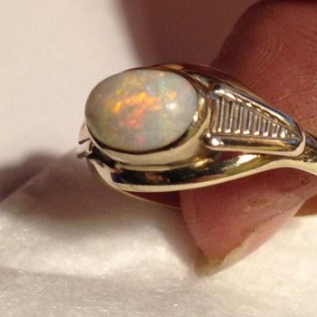 Geweldig mooie antiek gouden ring met prachtige OPAAL (nr44) - 1
