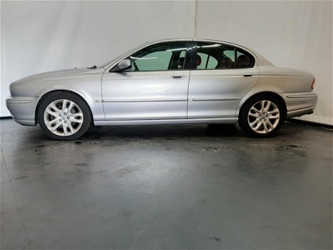 Jaguar X-type - 3.0 V6 Sport MOTOR SCHADE - 1