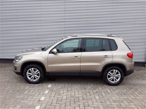 Volkswagen Tiguan - 1.4TSi 161pk RIJKLAAR 100% onderhouden 1.800kg trekgewicht wegklapbare trekhaak, - 1