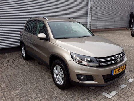 Volkswagen Tiguan - 1.4TSi 161pk RIJKLAAR 100% onderhouden 1.800kg trekgewicht wegklapbare trekhaak, - 1