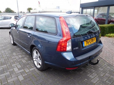 Volvo V50 - 2.4i Momentum LPG G3 AUTOMAAT - 1