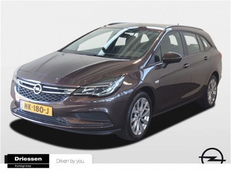 Opel Astra Sports Tourer - 1.0 Edition (Navigatie - Airco - Parkeersensoren Voor & Achter) - 1