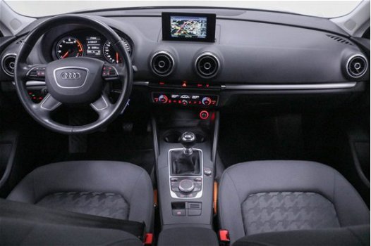 Audi A3 Sportback - 1.2 TFSI Navigatie Stoelverwarming Climate Control 5-Deurs - 1
