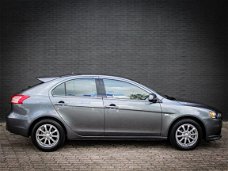 Mitsubishi Lancer Sportback - 1.6 Edition Two 117 PK + Airco / Clima / PDC