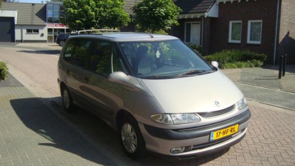 Renault Espace - 1.9 dTi Expression 6 Persoons Clima Bj 2001 zeer mooi - 1