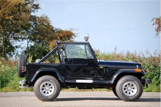 Jeep Wrangler - 2.5i Hardtop - 1