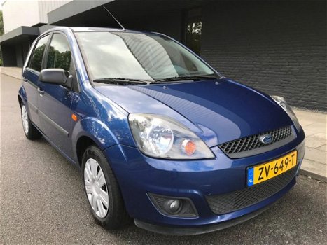 Ford Fiesta - 1.3-8V Champion - 1