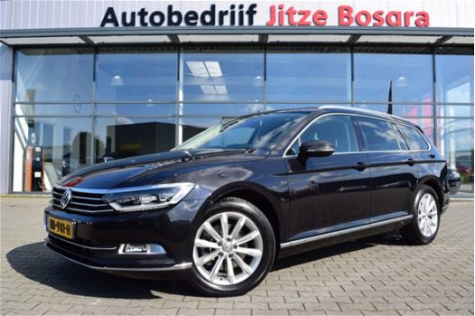 Volkswagen Passat Variant - 1.6 TDI Highline Leder/Alcantara, Panoramadak, Trekhaak, LED Koplampen, - 1