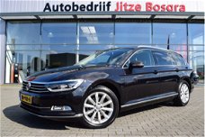 Volkswagen Passat Variant - 1.6 TDI Highline Leder/Alcantara, Panoramadak, Trekhaak, LED Koplampen,