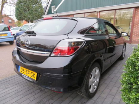 Opel Astra GTC - 1.4 | coupe | automaat | cruise | APK 8-8-2020 - 1