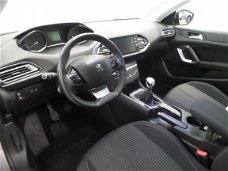 Peugeot 308 - 1.2 110pk Blue Lease Executive PANORAMADAK