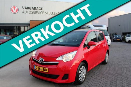 Toyota Verso S - 1.3 VVT-i Aspiration PDC/NAVI/PANO DAK/NIEUWSTAAT - 1