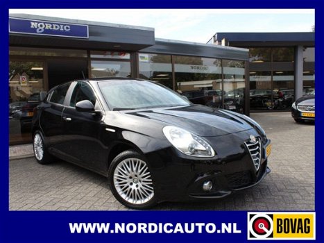 Alfa Romeo Giulietta - 1.6 JTDm EXCLUSIVE SLECHTS LED NAVI TEL SLECHTS 31642 KM - 1