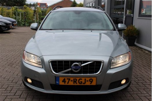 Volvo V70 - 2.0D Limited Edition (Bekijk video) - 1