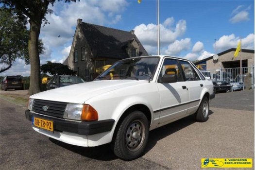 Ford Escort - 1.3 L 5 DEURS - 1