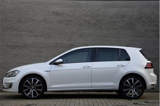 Volkswagen Golf - 1.4 TSI GTE Navi | Led | Dsg | Acc Incl BTW - 1